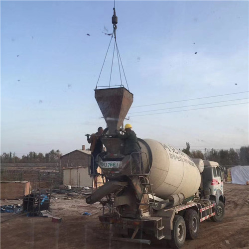 兴县“精准瞄准”—— 吊车的 “定位导航” 技术